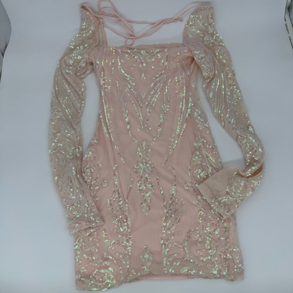 🌸 Lucy in the Sky Iridescent Sequin Bodycon Dress – Size Small - Picture 9 of 9